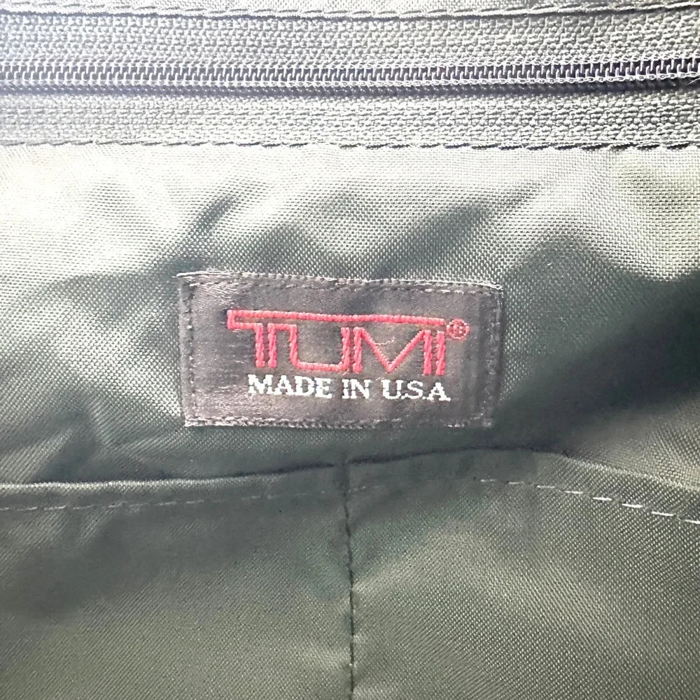 Tumi Vintage Green Ballistic Nylon Large Messenger Briefcase Laptop Bag Travel